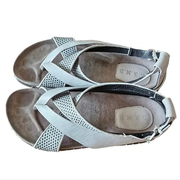 LAMB  Bellatrix Crisscross Gray Leather Women's Flats Sandals Shoes Size 9. - Picture 3 of 10